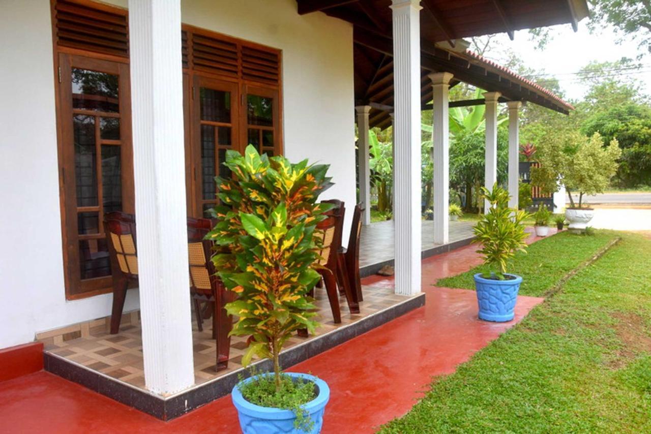 Wilpattu Lakwin Guest Hotel Pahala Maragahawewa Exterior photo